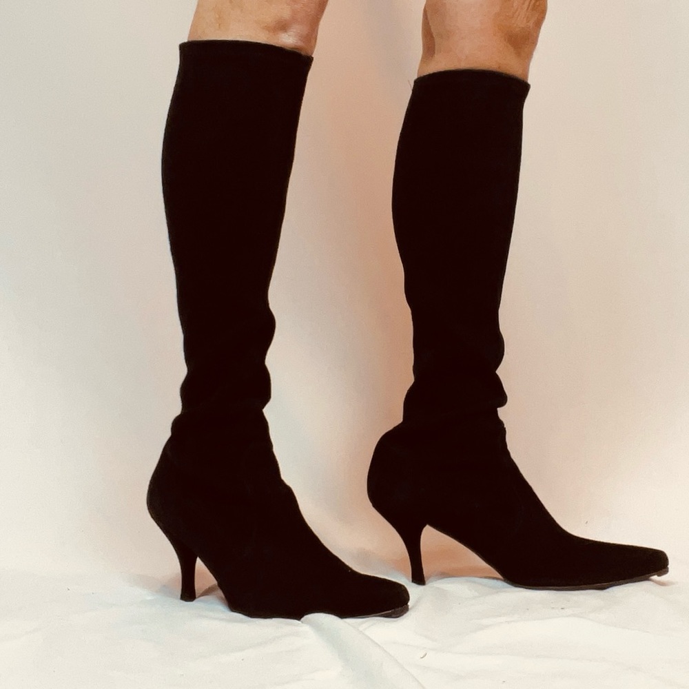 Stuart Weitzman Black Suede Knee High Stretch Boots Barely Worn